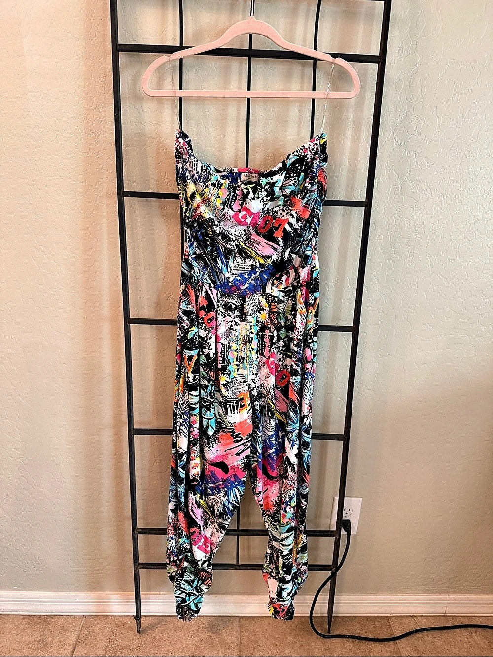 Full Circle Trends Women’s 1X Graffiti Butterfly Print Strapless Jumpsuit
